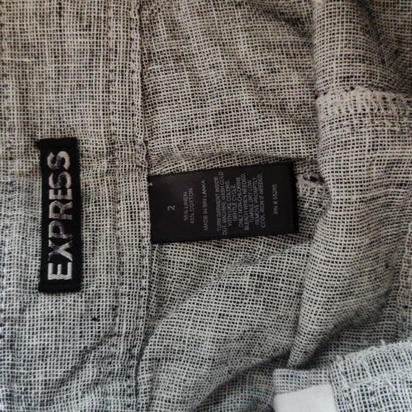 Express Shorts - Picture 2 of 4